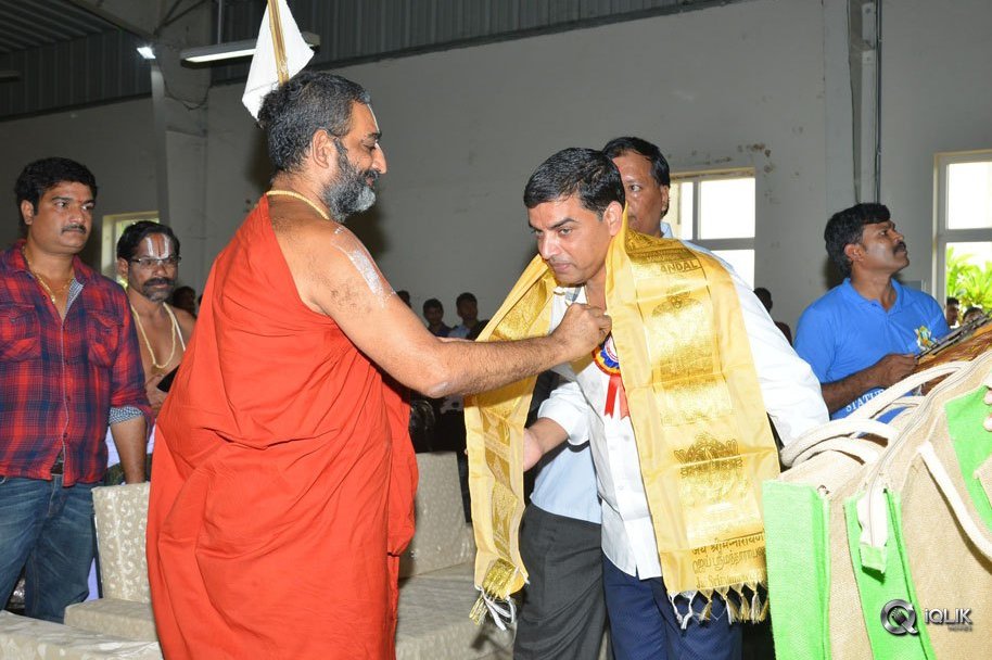 Raja-The-Great-Team-at-Netra-Vidyalaya-10th-Anniversary-Celebrations